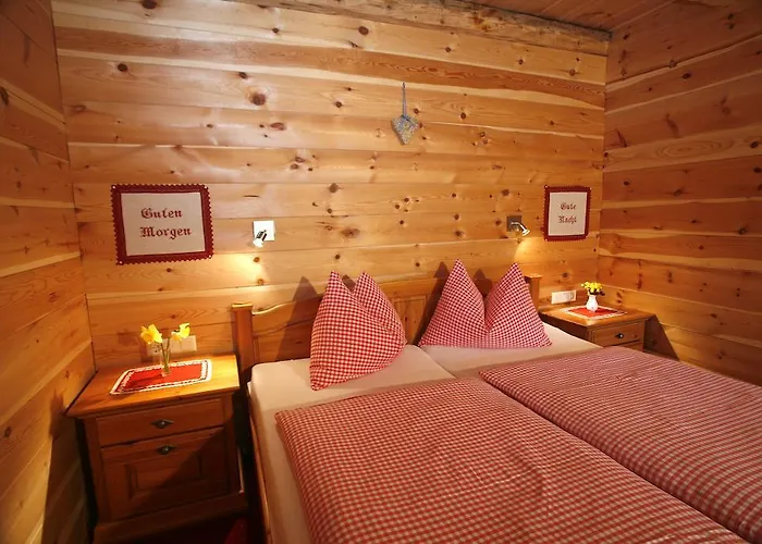 农家乐 霍德霍夫酒店 *